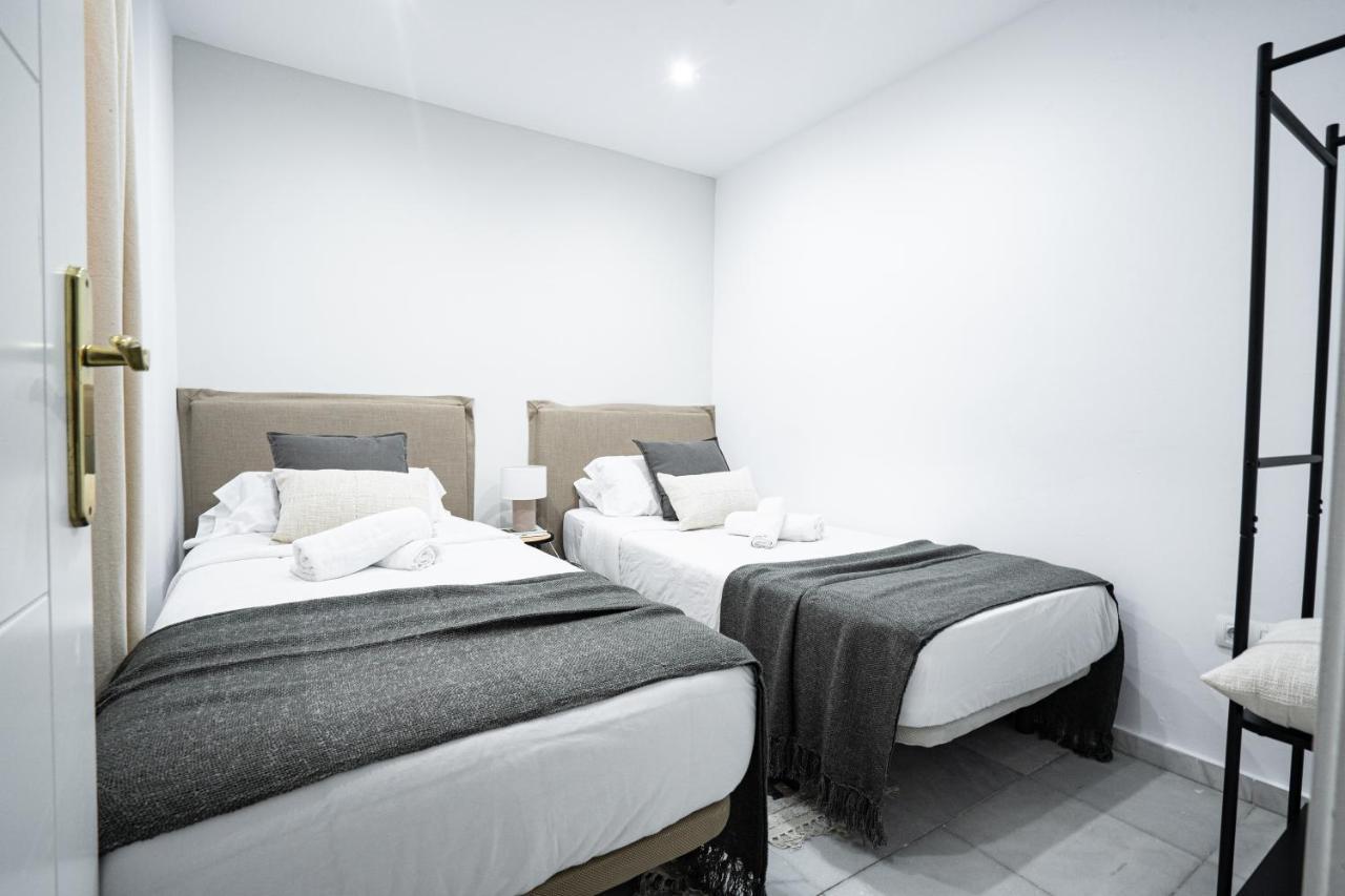 Stay U-Nique Apartments Plaza Constitucion Μάλαγα Εξωτερικό φωτογραφία